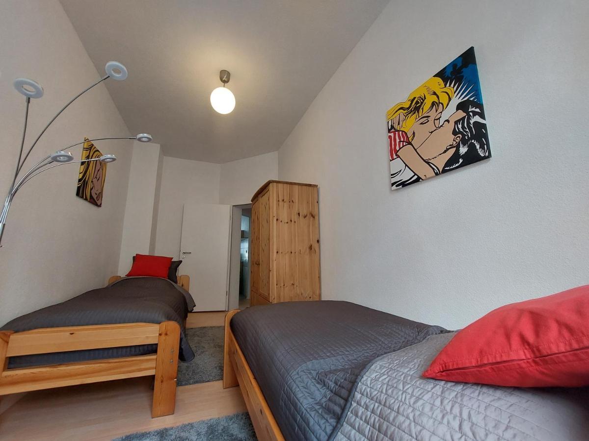 Schoene Zwei-Zimmer-Wohnung "W2" Mit 4 Einzelbetten Und Wlan In Zwenkau Bei Leipzig Im Neuseenland Kültér fotó